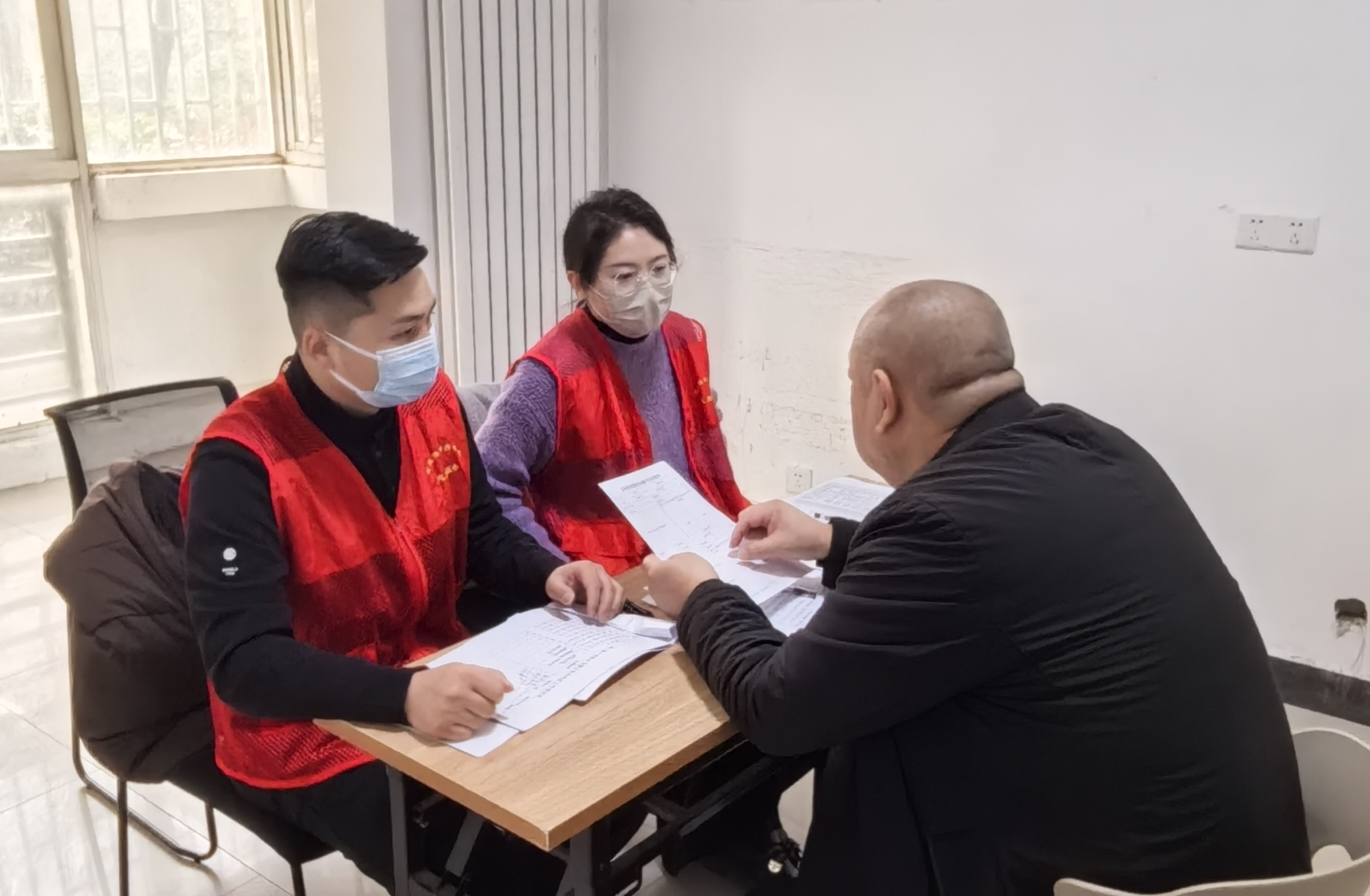 省直保障房中心开展“讲政策 进社区，我为群众办实事”活动