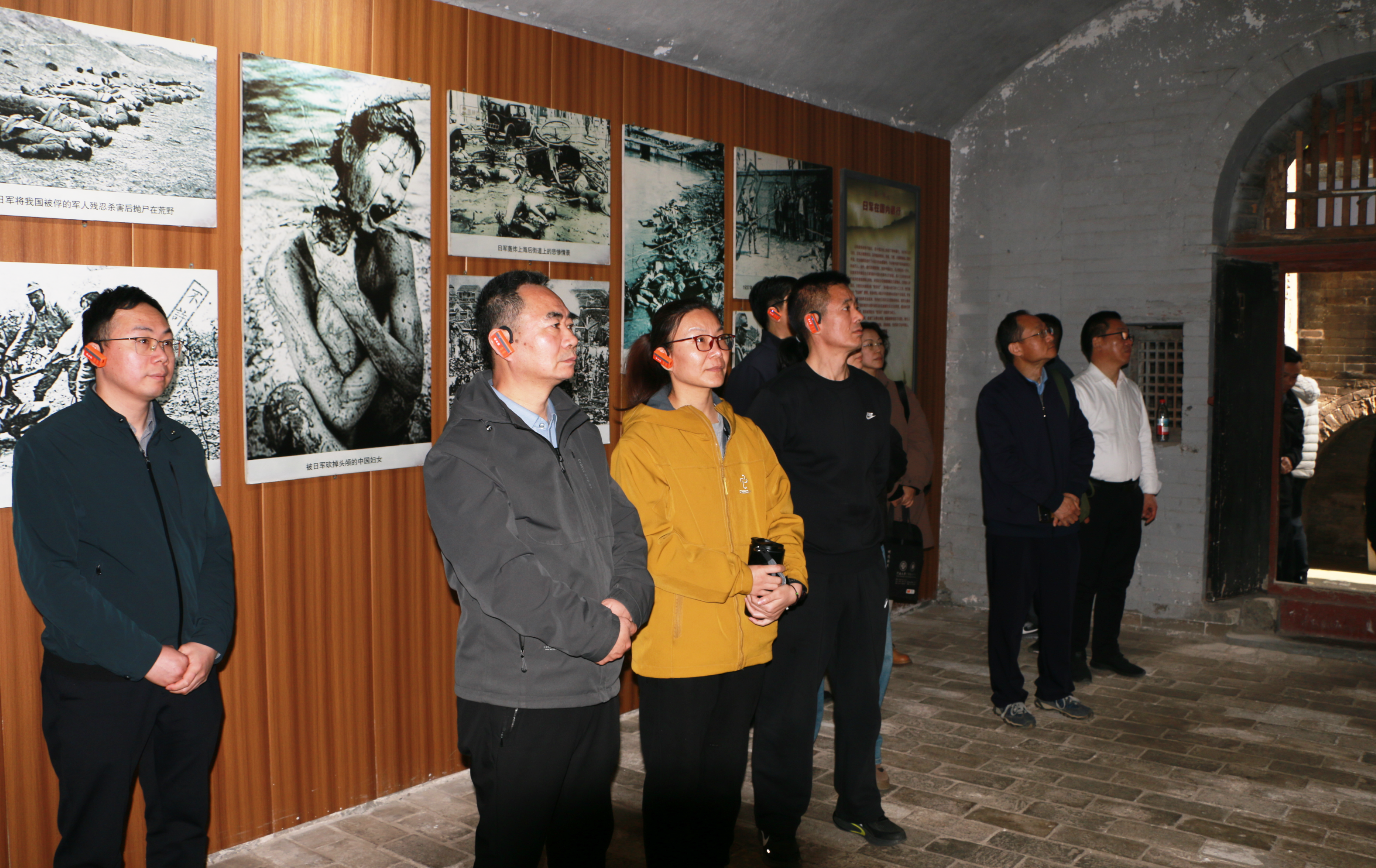 河南省省直机关后勤保障中心组织开展义务植树暨红色教育主题活动