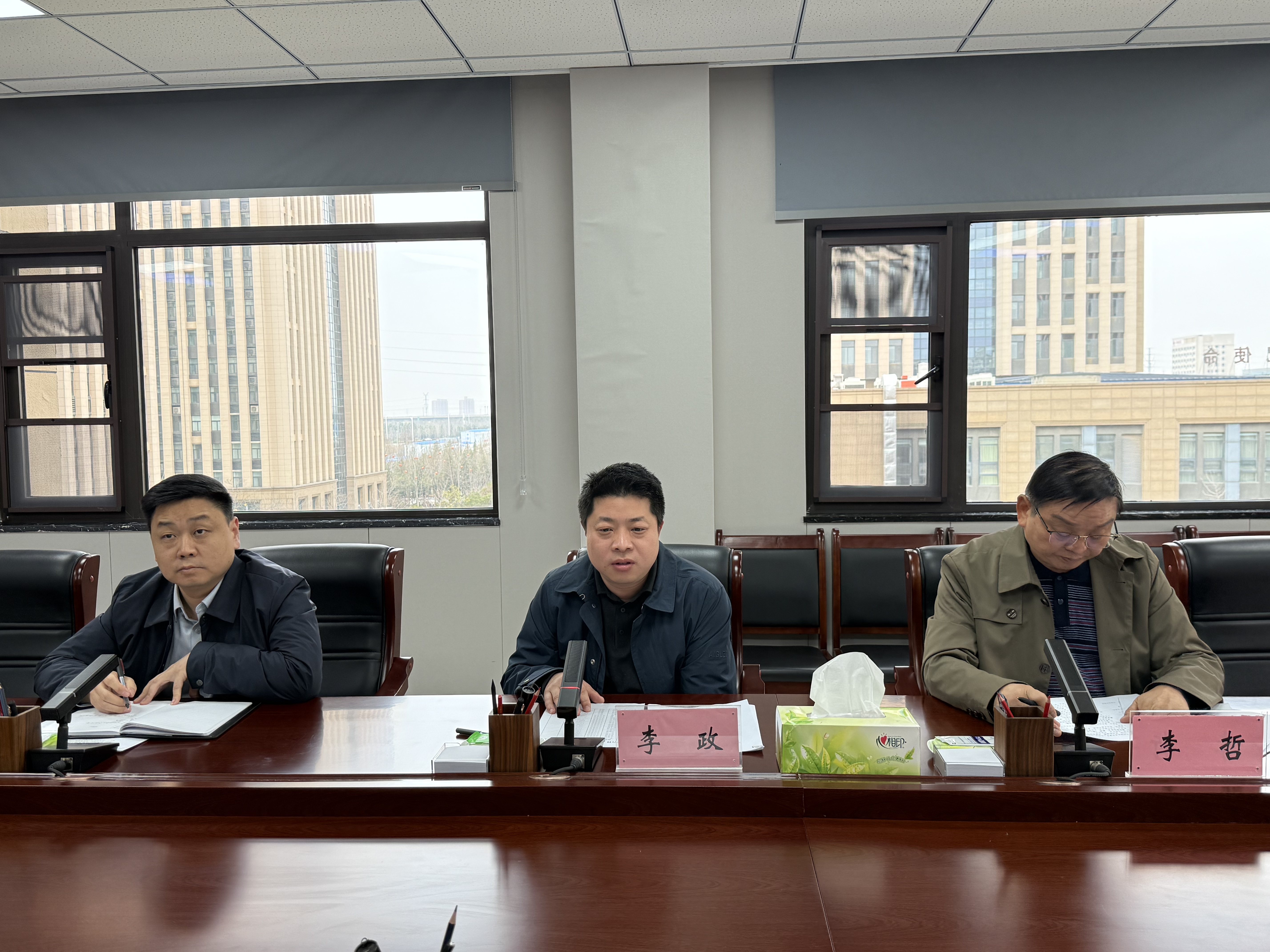 李政以普通党员身份参加所在党支部组织生活会 李政以普通党员身份参加所在党支部组织生活会