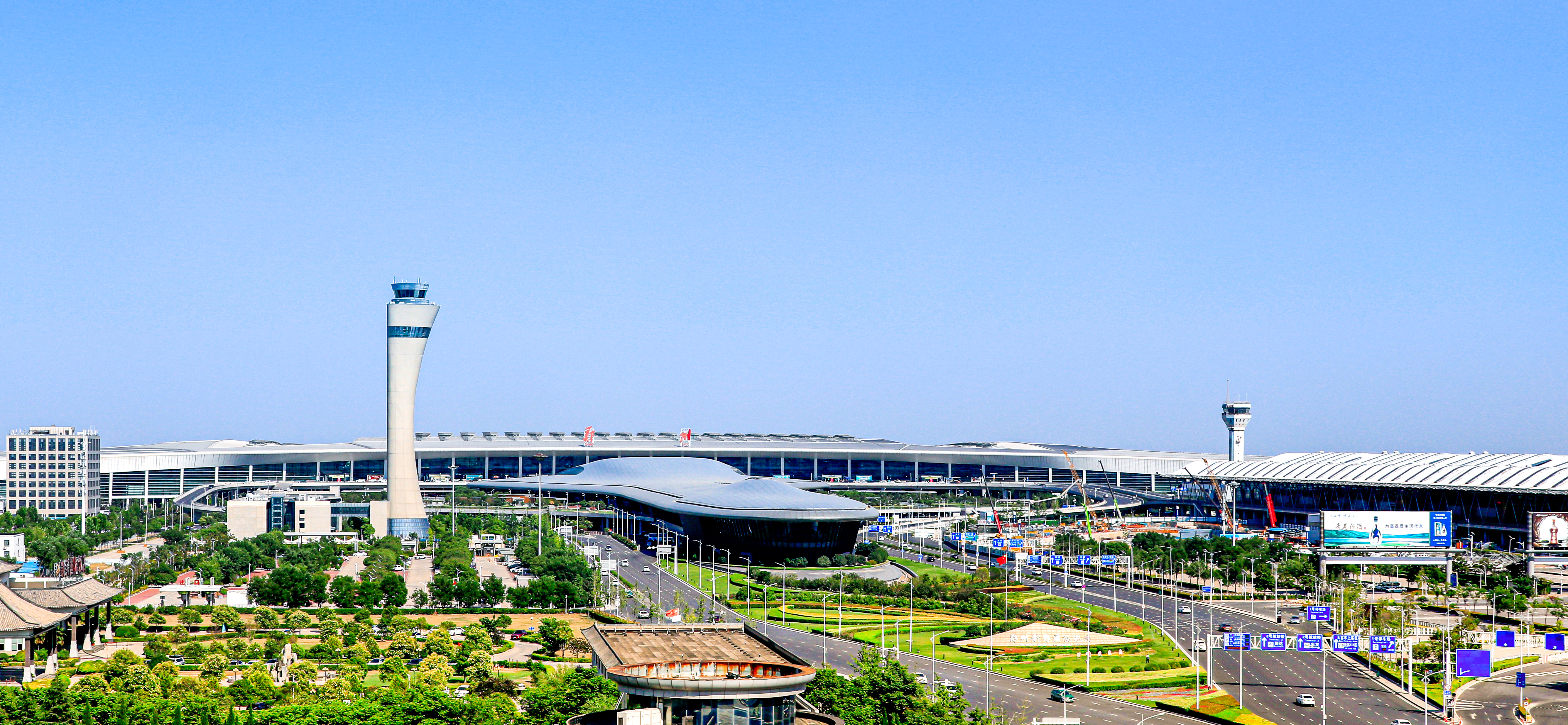 河南日报头版重磅报道 | 郑州航空港:产业双翼腾空起 中原门户链全球 河南日报头版重磅报道 | 郑州航空港:产业双翼腾空起 中原门户链全球