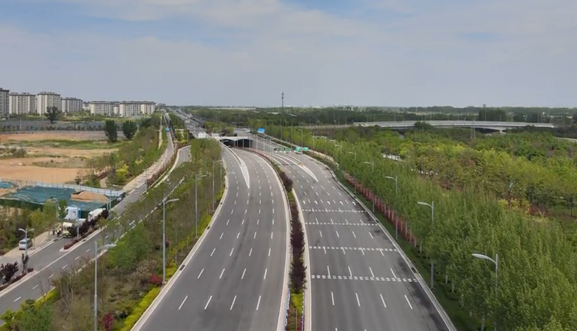 滨河西路隧道工程全线贯通！