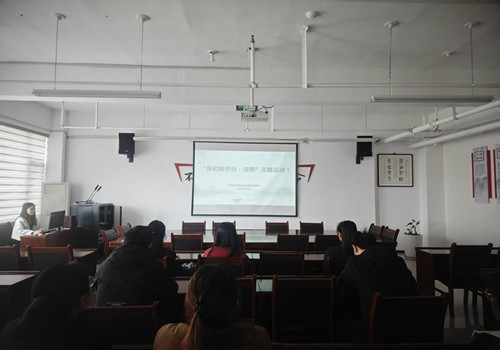 文峰区行政审批和政务信息管理局 开展“我们的节日・清明”主题活动