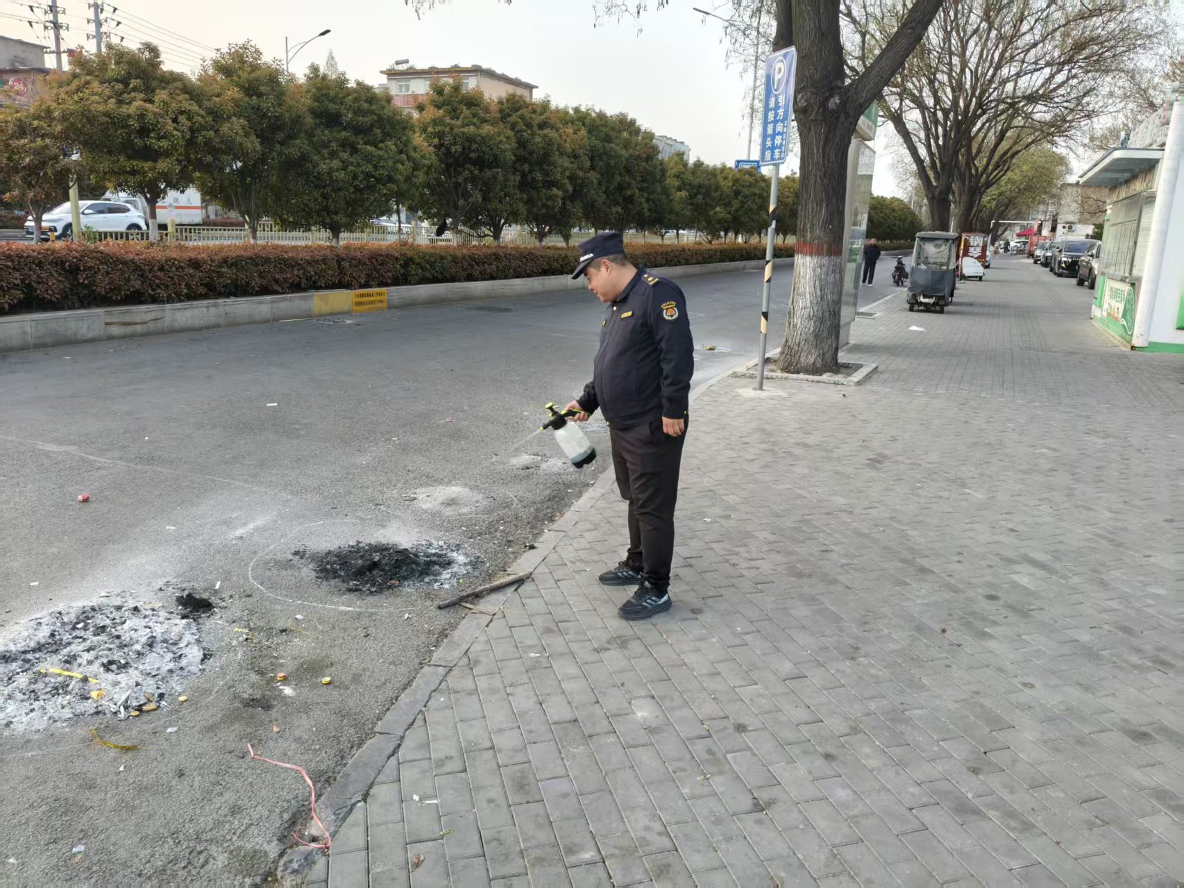 文峰区城管局多措并举 全力做好清明节期间城市管理保障工作