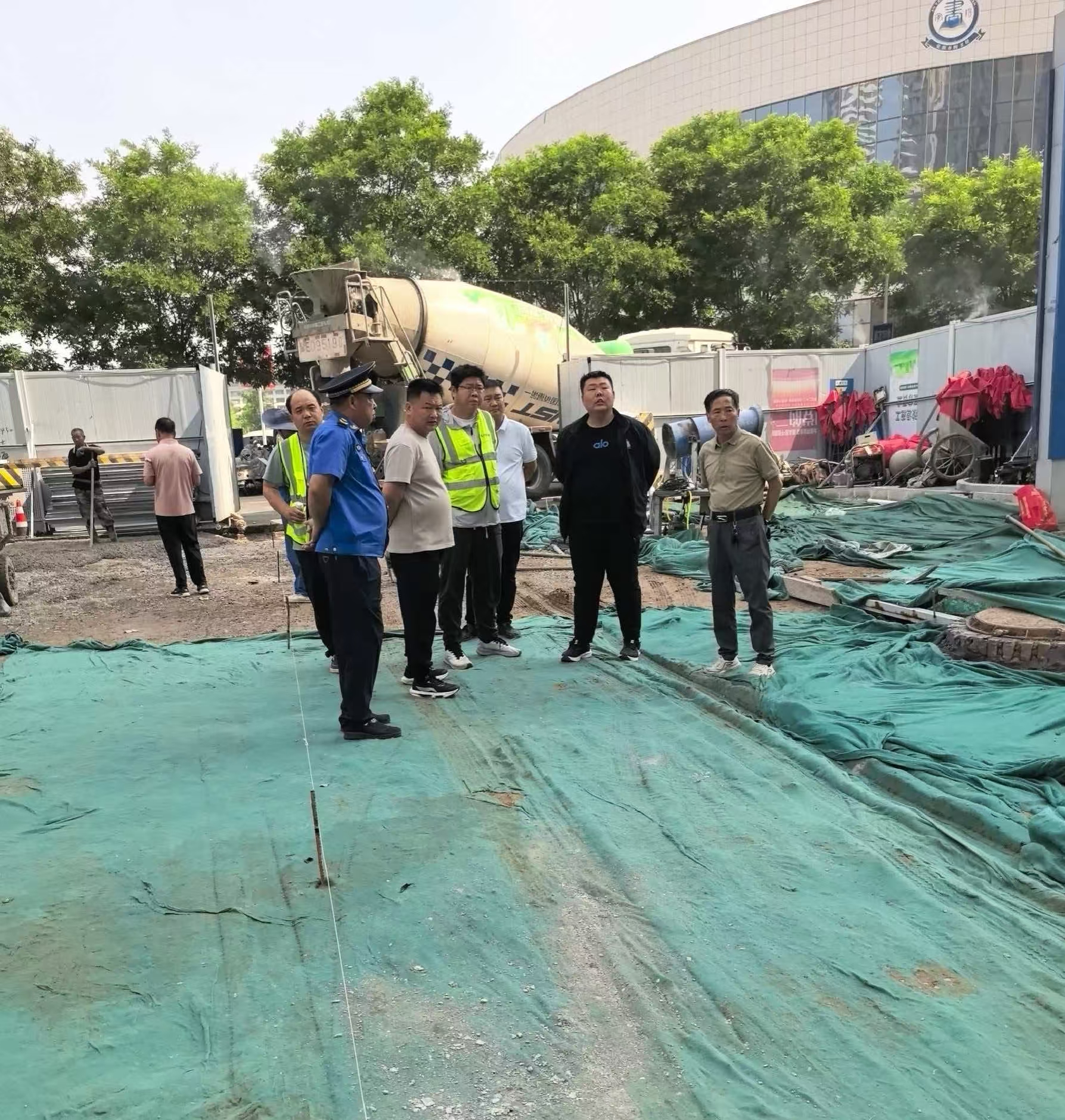 万达商业服务中心开展工地安全检查工作