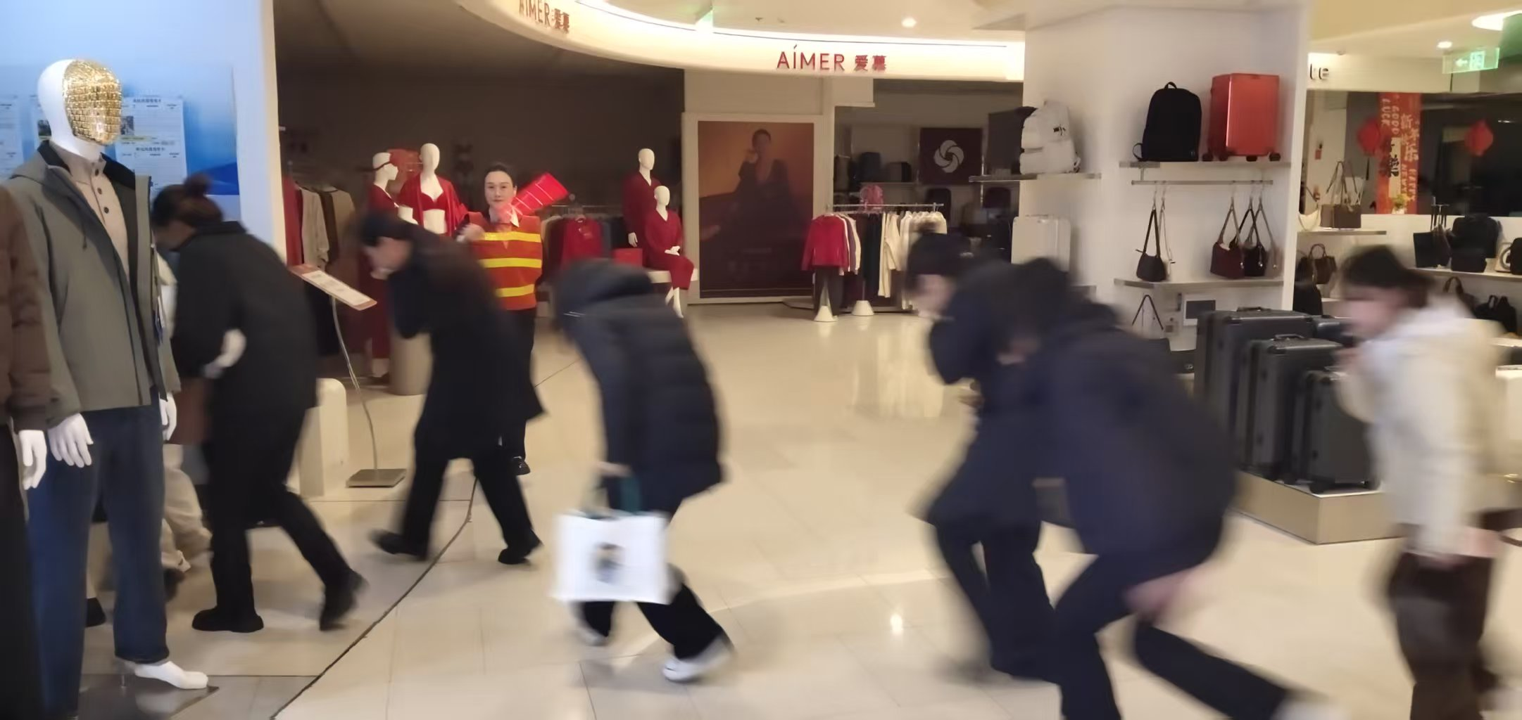 消防演练迎新春  筑牢安全“防火墙”——东大街街道联合开展消防演练