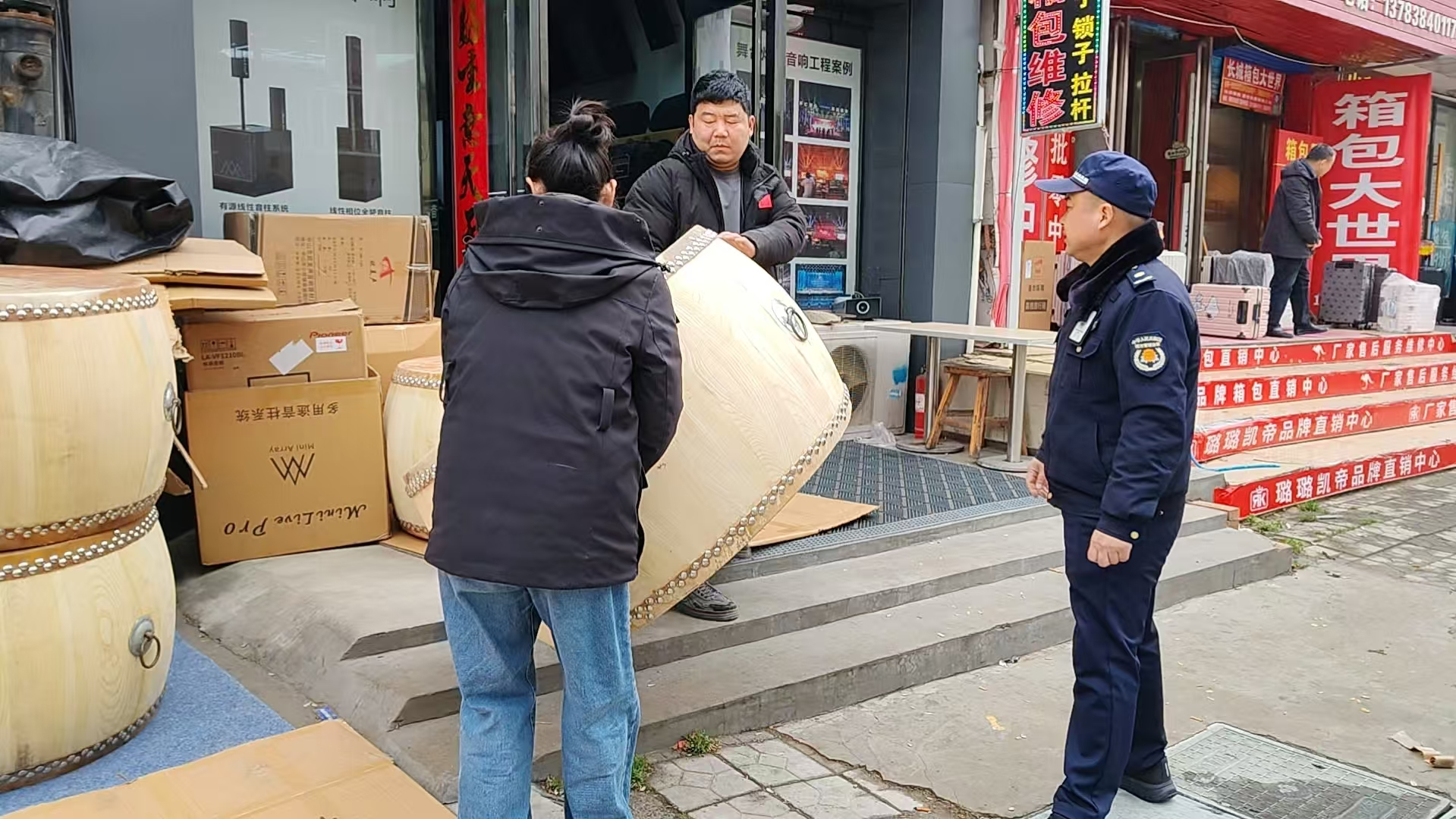 文峰区城管局：开展市容集中整治  提升群众幸福感