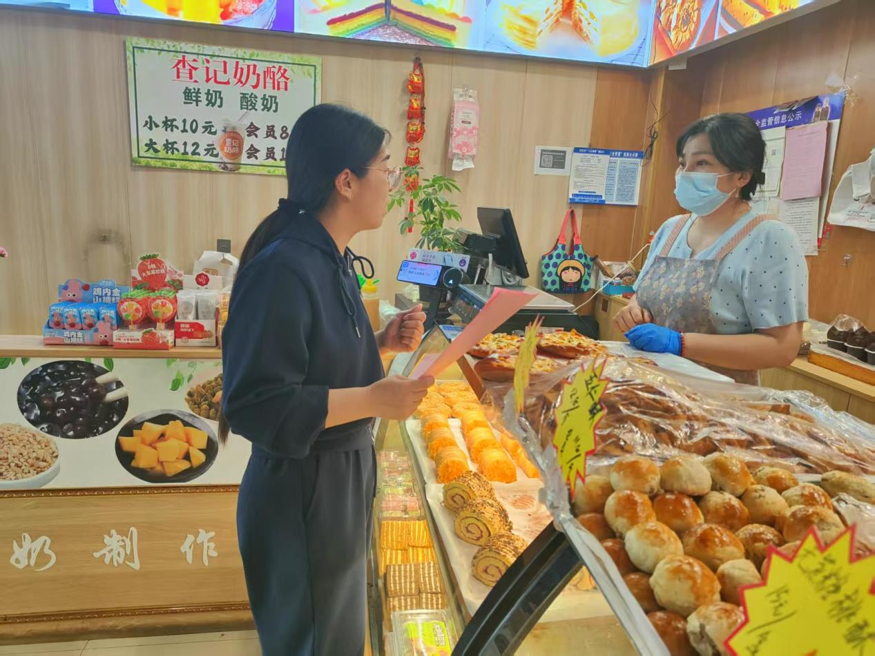 东大街街道开展沿街门店消防安全排查及宣传工作