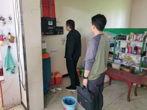 宝莲寺镇召开安全生产重点工作部署会