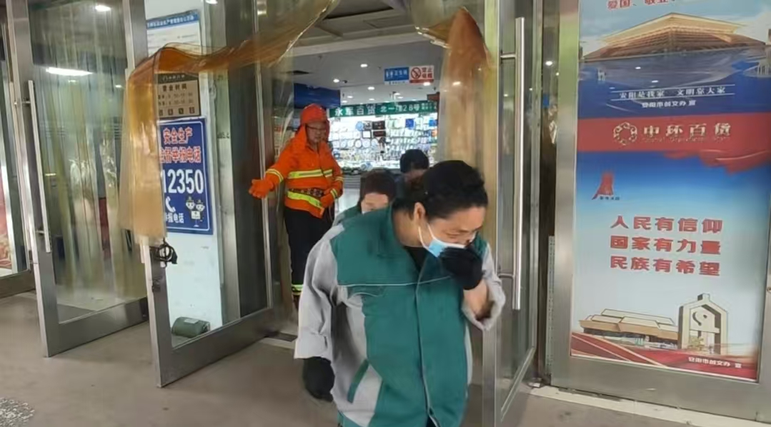 东大街街道：开展消防应急演练  筑牢安全“防火墙”
