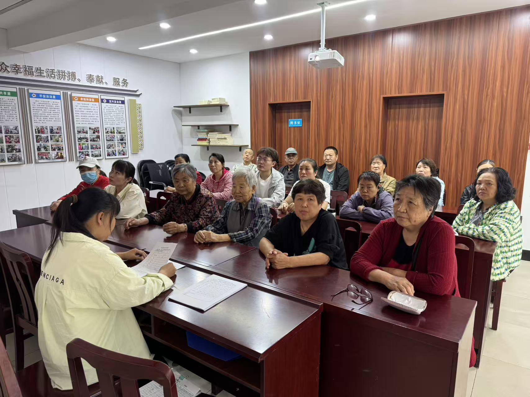 东大街街道组织开展5月份重大事故隐患判定标准学习会议