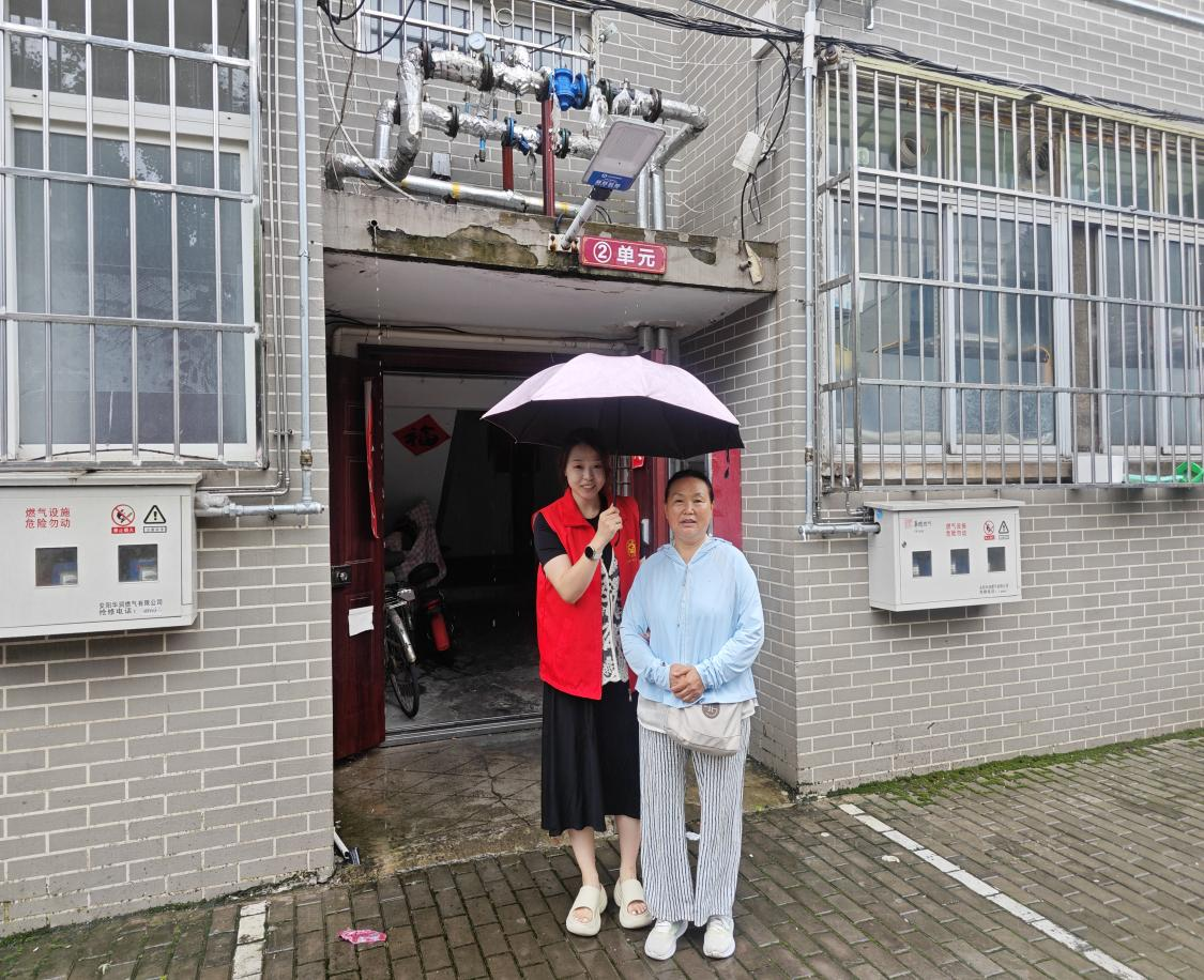 东大街街道开展防汛应急演练筑牢辖区安全线