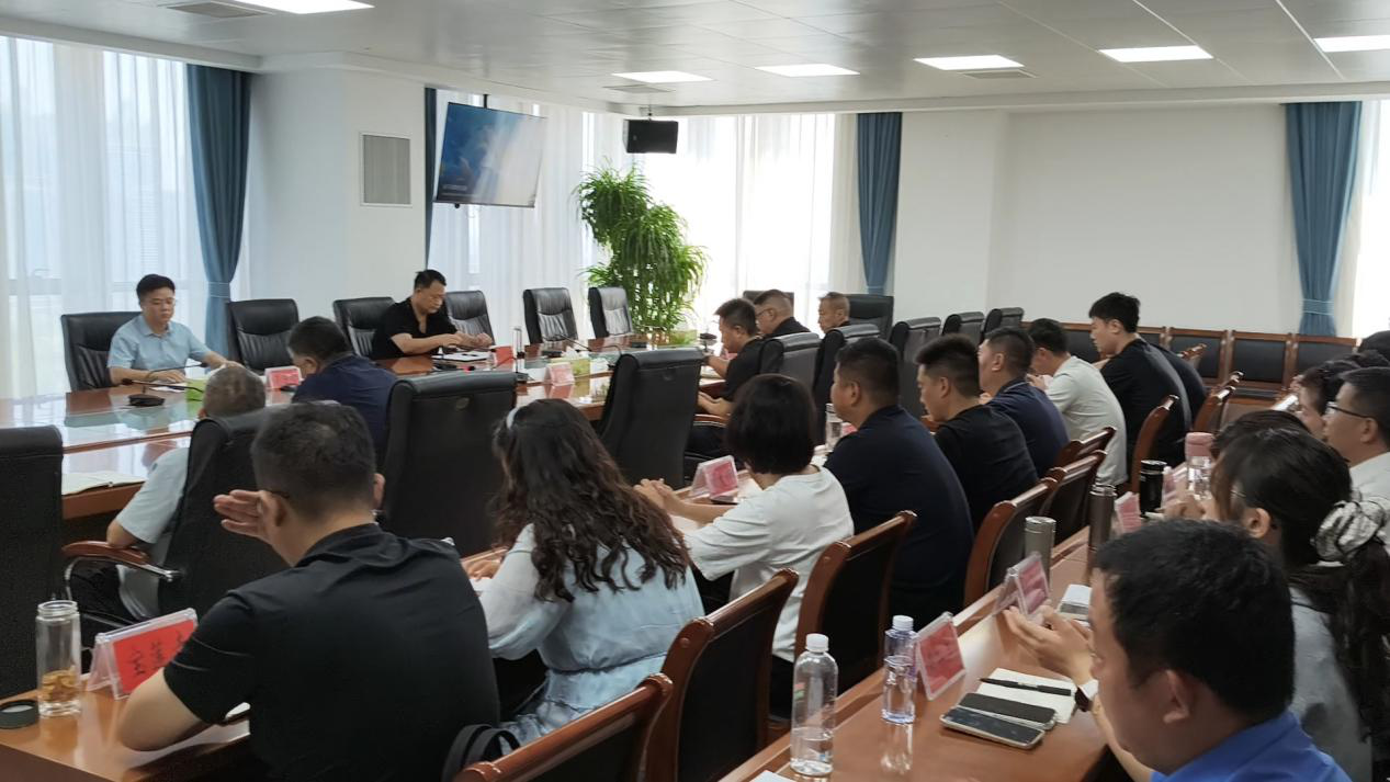 文峰区召开人居环境集中整治推进会 精雕细琢提质城市风貌 文峰区召开人居环境集中整治推进会 精雕细琢提质城市风貌