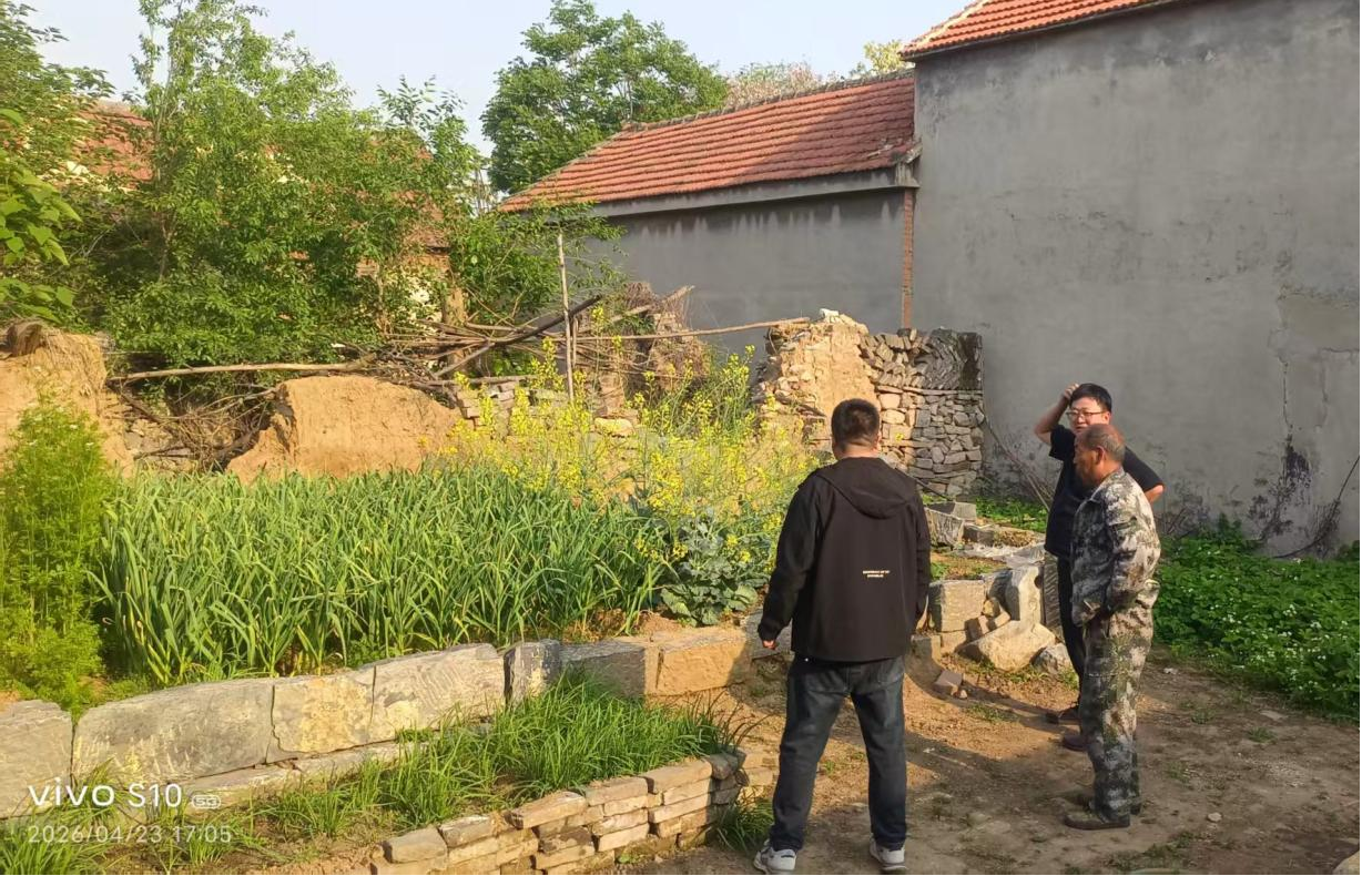 磊口乡全面排查非法种植 筑牢禁毒工作防线