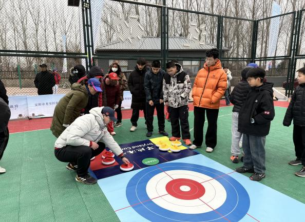 迎接省运会 燃情冰雪季 安阳大众冰雪季活动成功举办