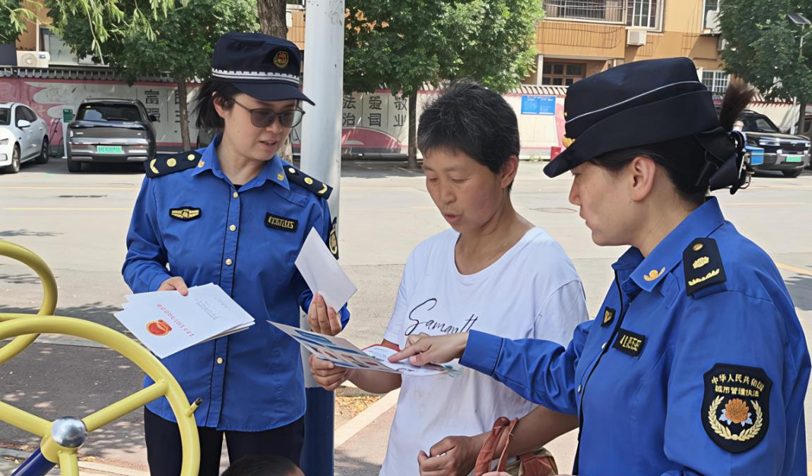 区城市管理局开展“进社区 我为群众办实事”主题活动