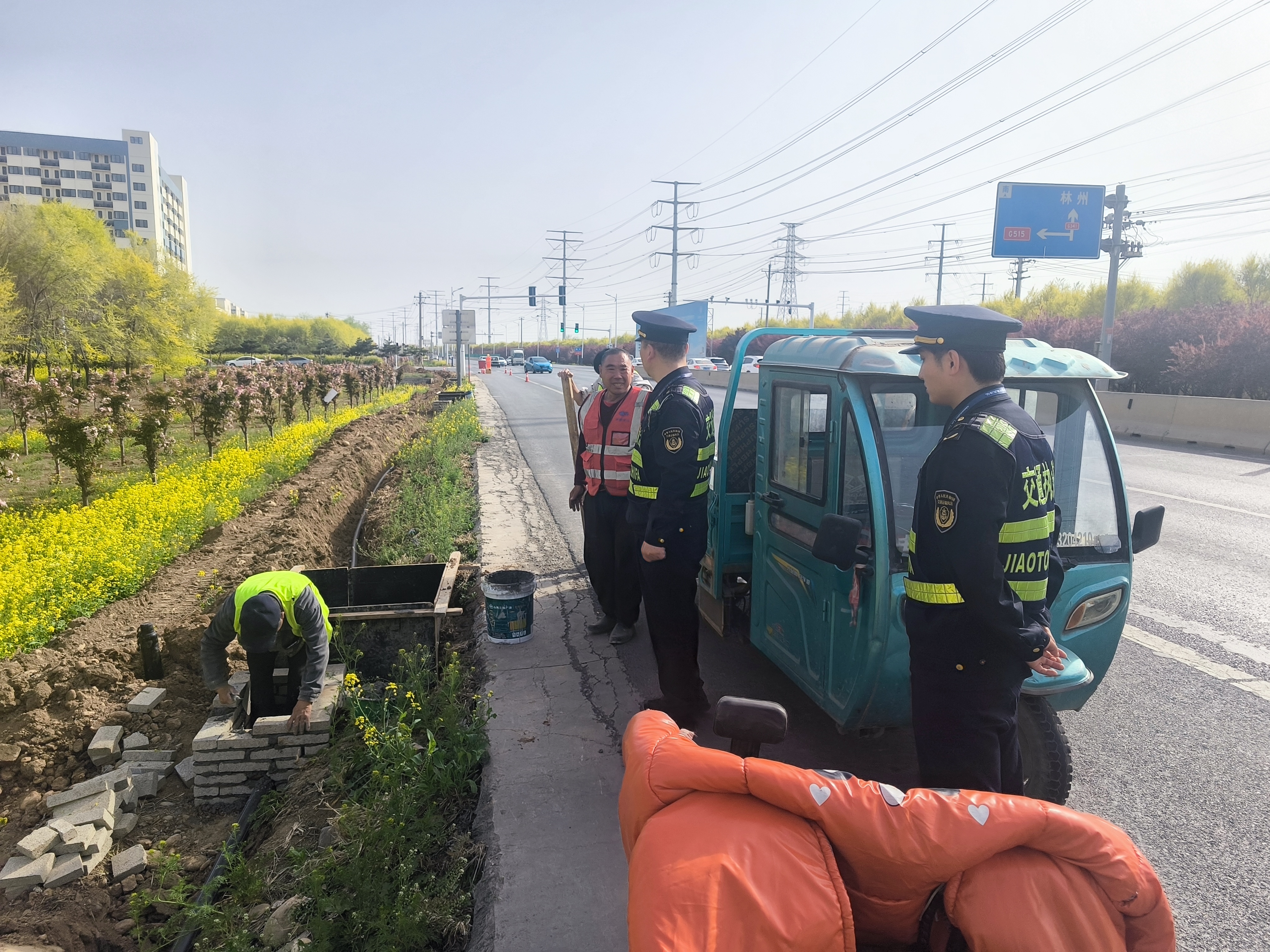 安阳县交通运输局：清明执法不松懈 服务群众护平安