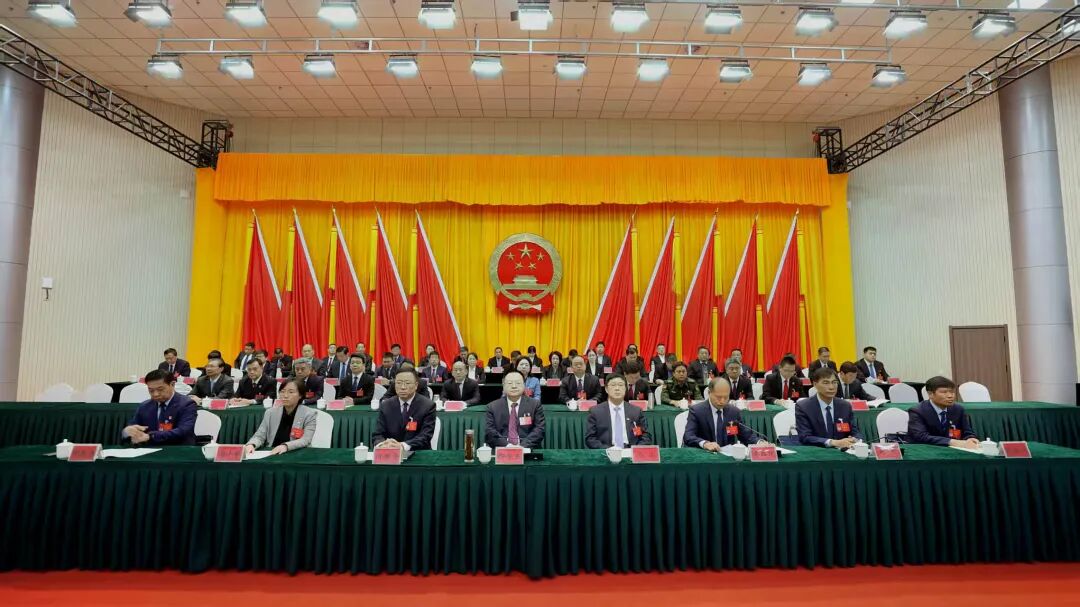 安阳县第十六届人民代表大会第六次会议闭幕