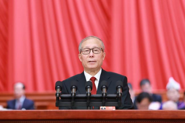 十四届全国人大四次会议在京开幕 习近平等在主席台就座