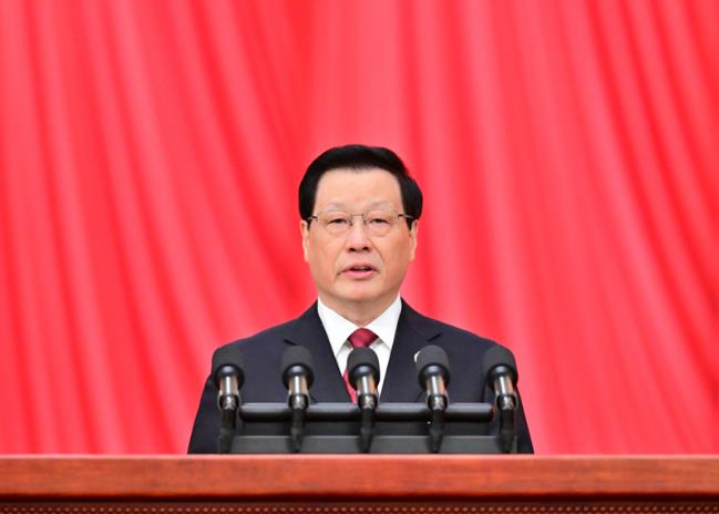 十四届全国人大四次会议举行第二次全体会议 习近平等出席