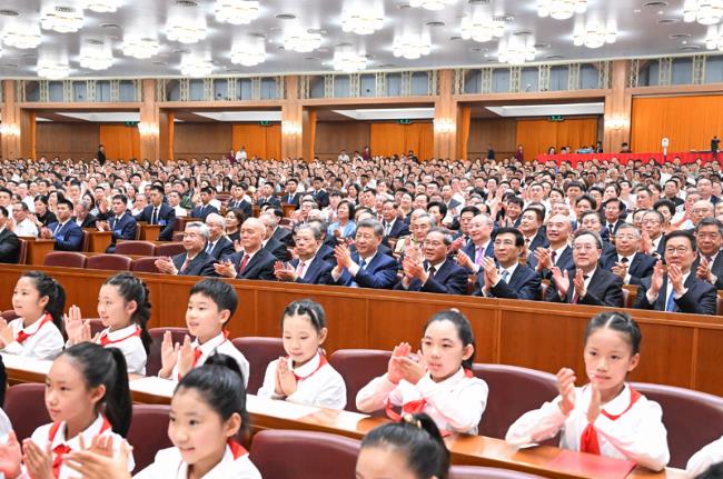 庆祝中国共产党成立105周年音乐会《人民至上》在京举行习近平李强赵乐际王沪宁蔡奇丁薛祥李希韩正出席观看