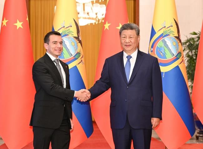 习近平同厄瓜多尔总统诺沃亚会谈 习近平同厄瓜多尔总统诺沃亚会谈