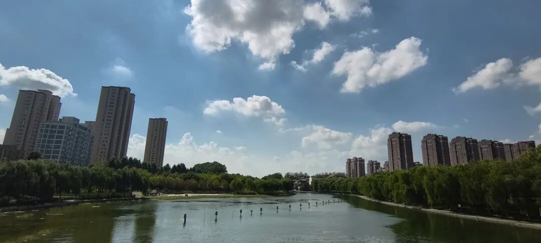 汤阴“壁纸级”蓝天白云！每一帧都很美~