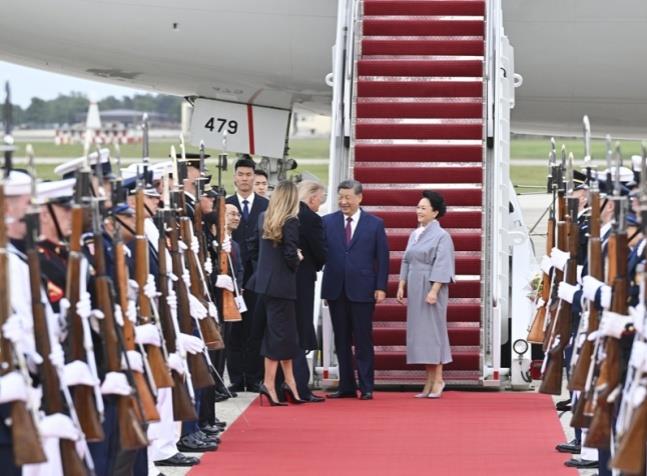 习近平抵达华盛顿对美国进行国事访问 习近平抵达华盛顿对美国进行国事访问