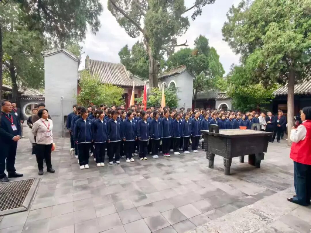 传承精忠魂 砺志报国行 传承精忠魂 砺志报国行