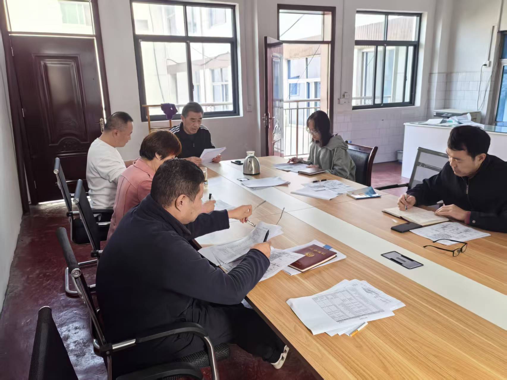 精准培训破解查账难题  业务下沉赋能基层执法 ——内乡县市场监管局对基层开展财务知识专项帮扶行动