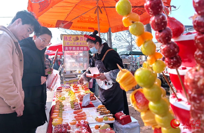 洧川大集上热闹非凡。人民网记者 尚明桢摄