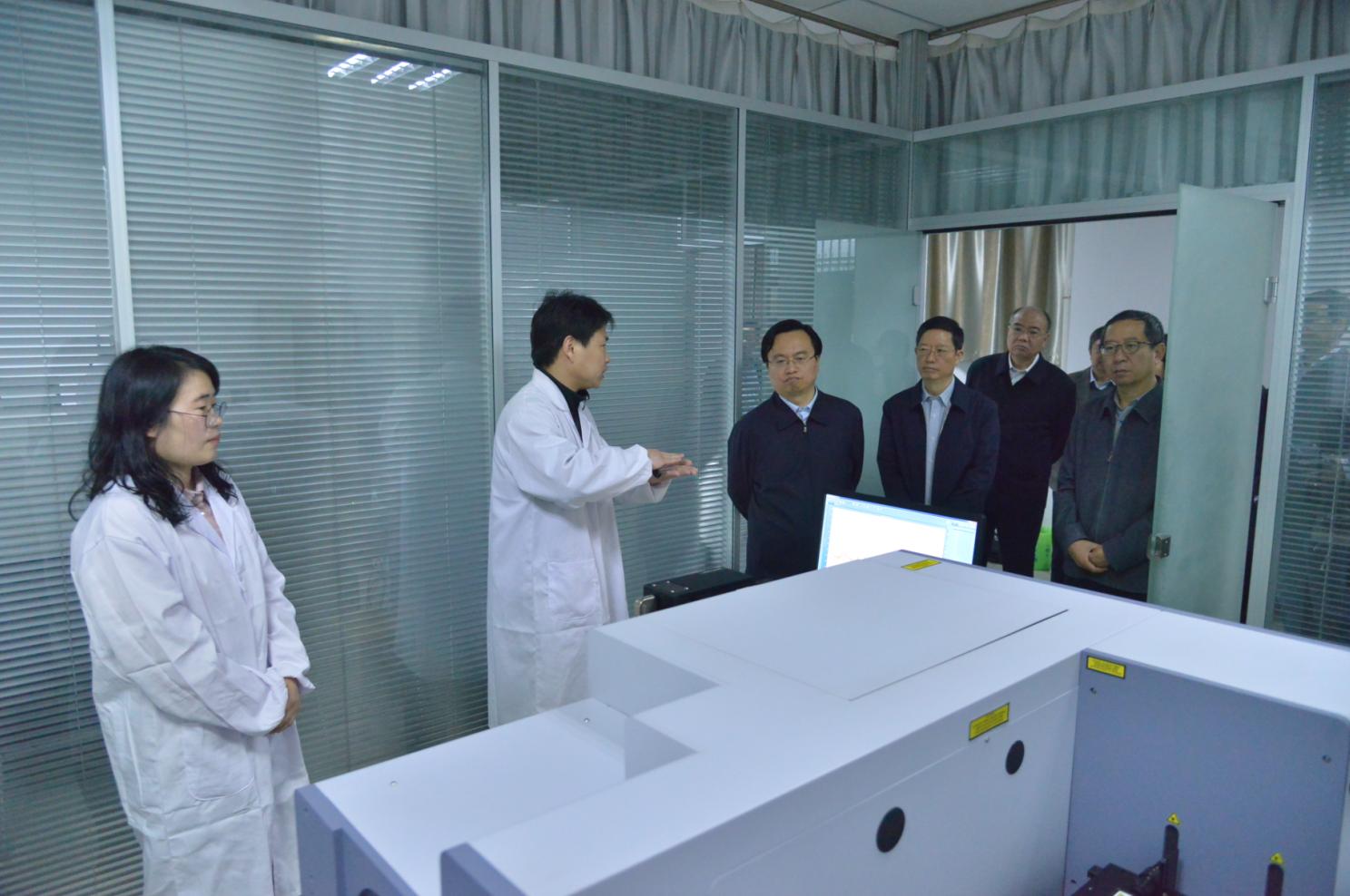 田海涛副市长调研安阳工学院科技创新及产业研究院建设工作8.jpg