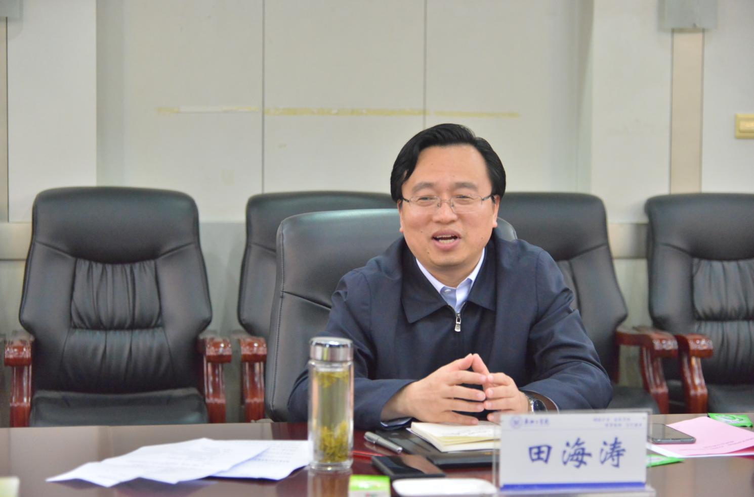 田海涛副市长调研安阳工学院科技创新及产业研究院建设工作2.jpg
