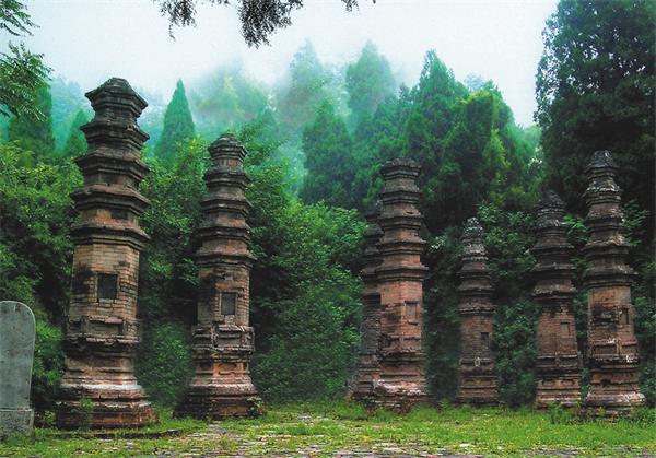 月山寺与塔林