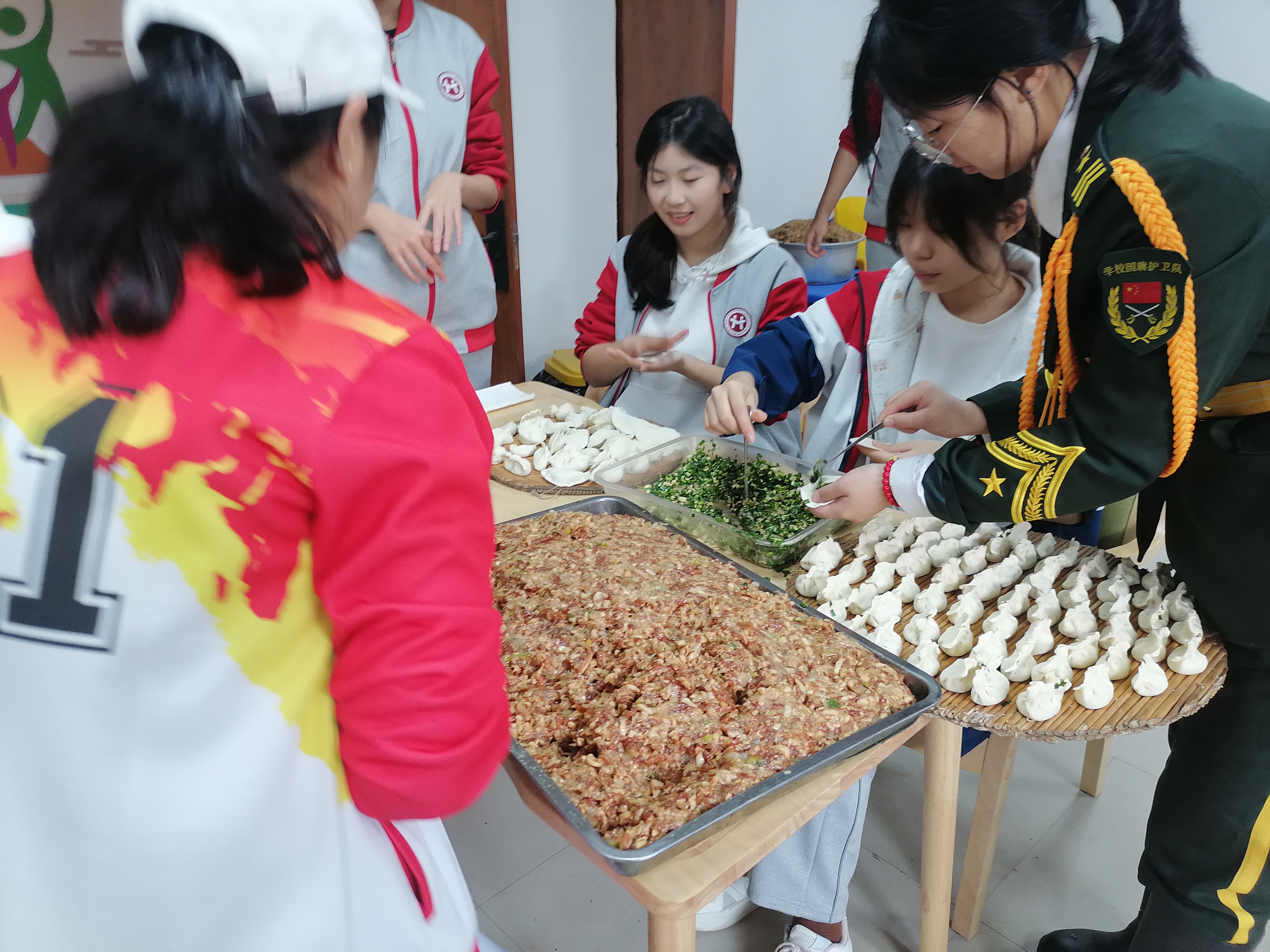 九九重阳敬老情，文明新风暖社区