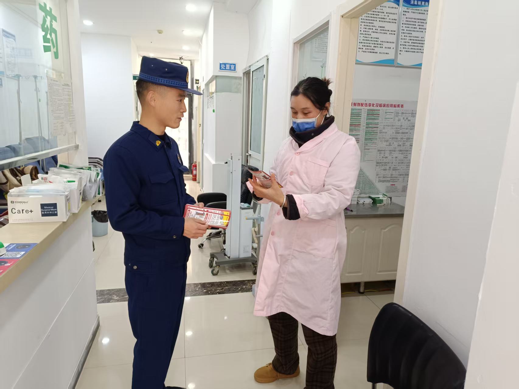 航空港区消防救援支队港北大队深入医疗场所开展消防安全宣传活动