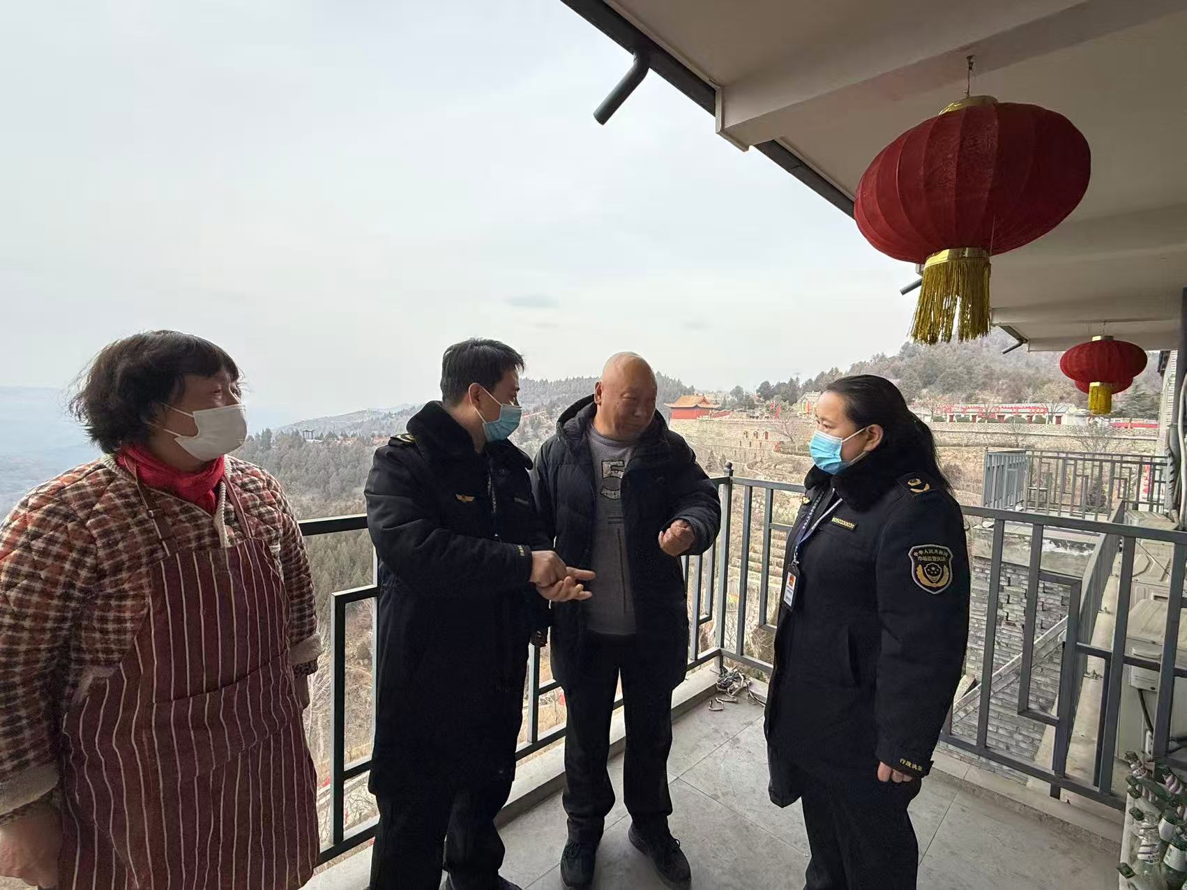 龙安区市场监管局筑牢春节景区食品安全防线