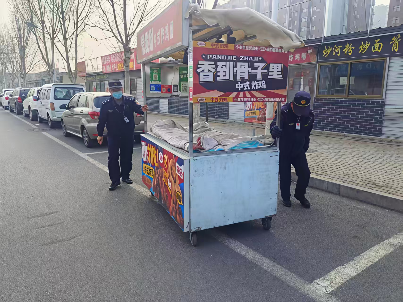 “城建入网格”赋能基层治理 ——龙安区紧抓契机推动城市颜值与民生幸福双提升 “城建入网格”赋能基层治理 ——龙安区紧抓契机推动城市颜值与民生幸福双提升