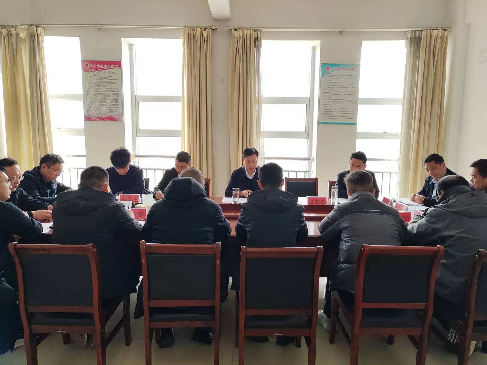 区委常委、常务副区长祝学红召开龙安区扫码入企工作推进会