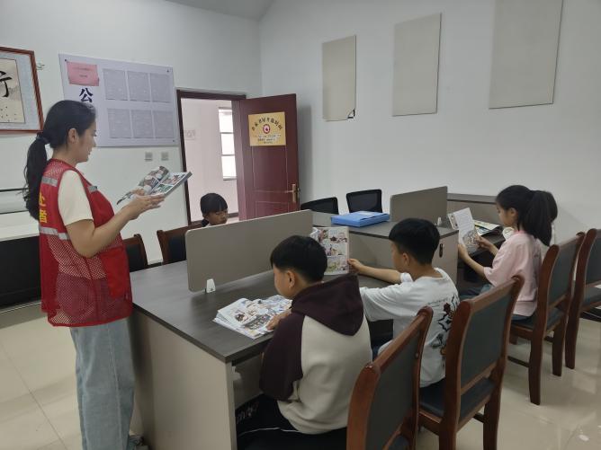 盛世兴园社区农家书屋开展 “书香润童心 阅读伴成长”全民阅读主题活动