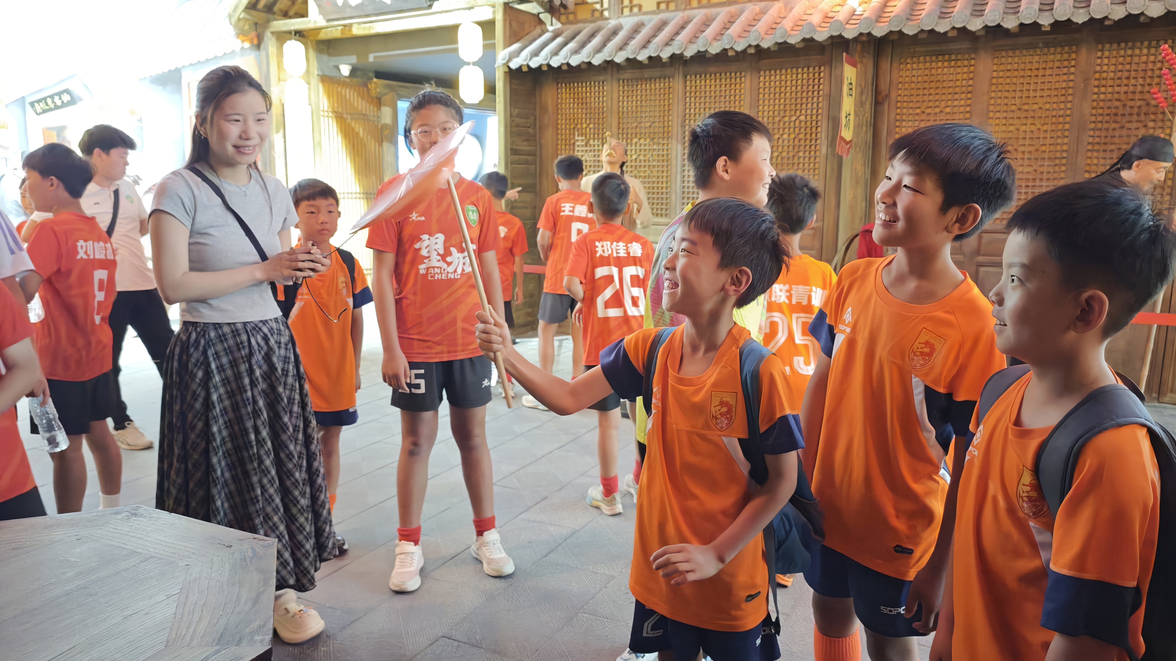 春风逐趣启夏日 杂技非遗庆五一<br>——东北庄杂技文化园区五一假期活动总结 春风逐趣启夏日 杂技非遗庆五一<br>——东北庄杂技文化园区五一假期活动总结
