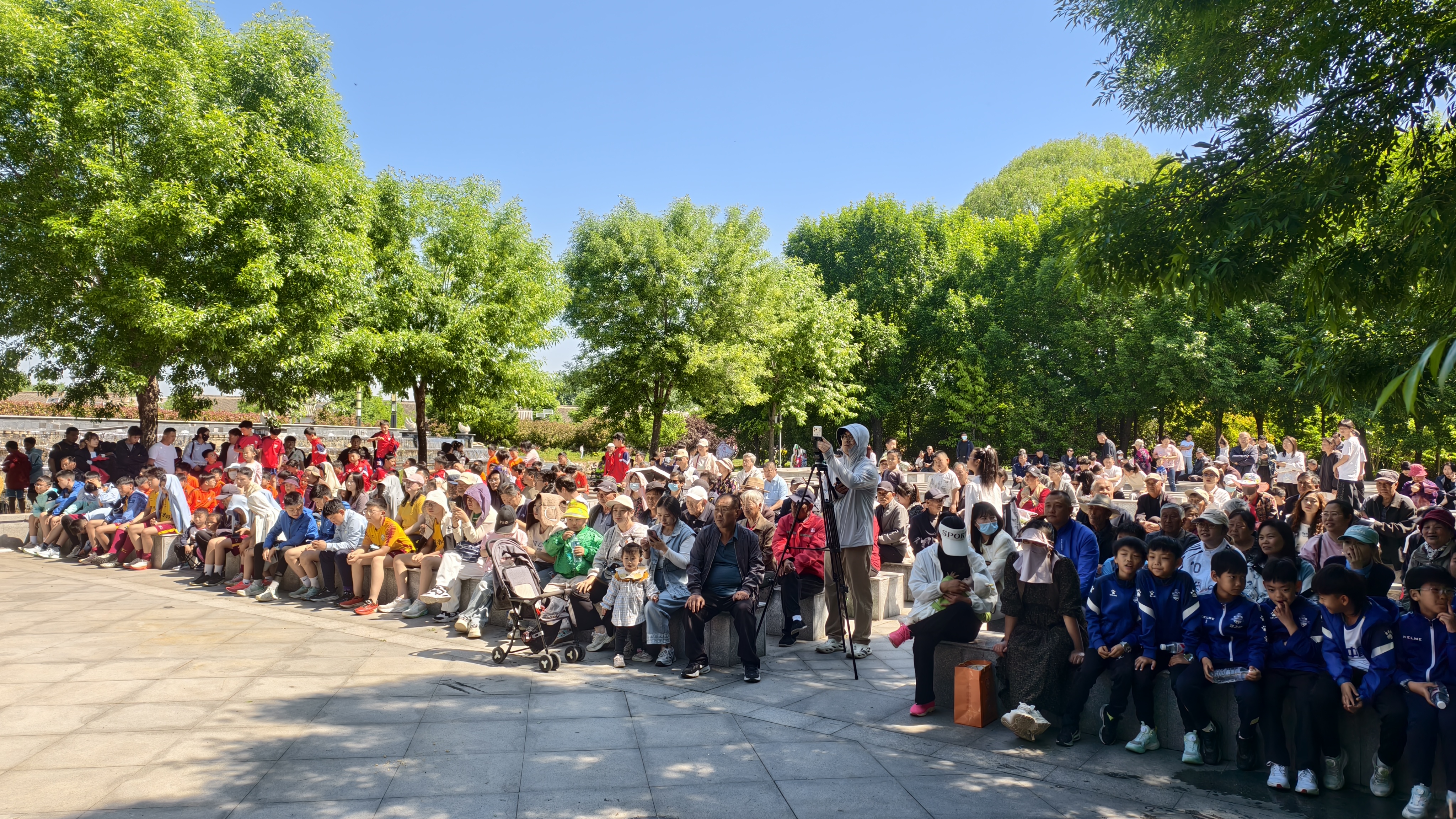 春风逐趣启夏日 杂技非遗庆五一<br>——东北庄杂技文化园区五一假期活动总结 春风逐趣启夏日 杂技非遗庆五一<br>——东北庄杂技文化园区五一假期活动总结