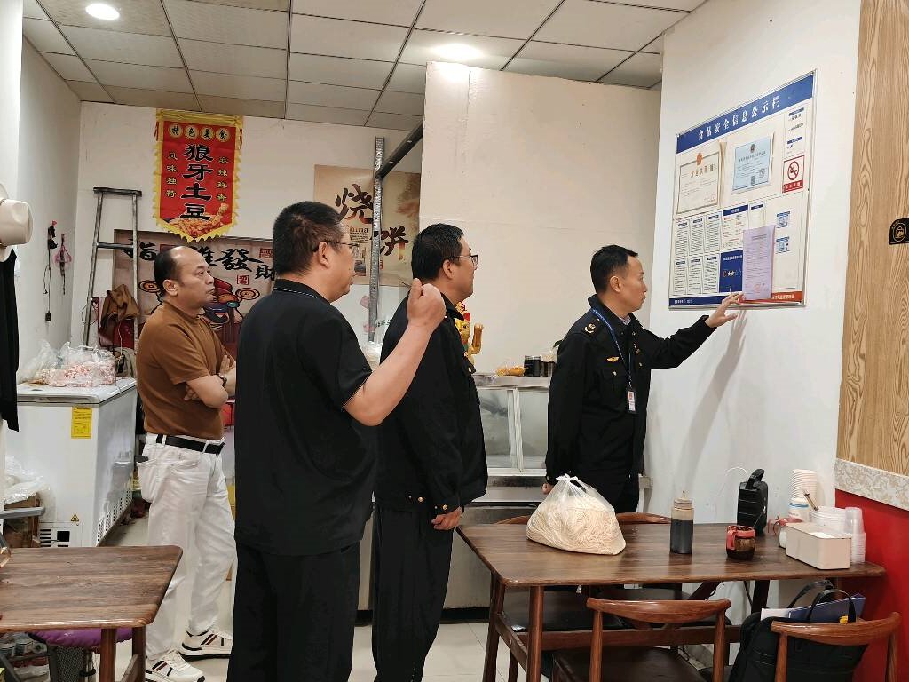 筑牢早餐安全防线!银河办事处开展食品 安全专项督导行动 筑牢早餐安全防线!银河办事处开展食品 安全专项督导行动
