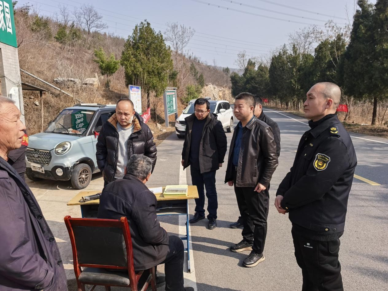 龙安区：一线检查森林防火 筑牢重点区域安全屏障