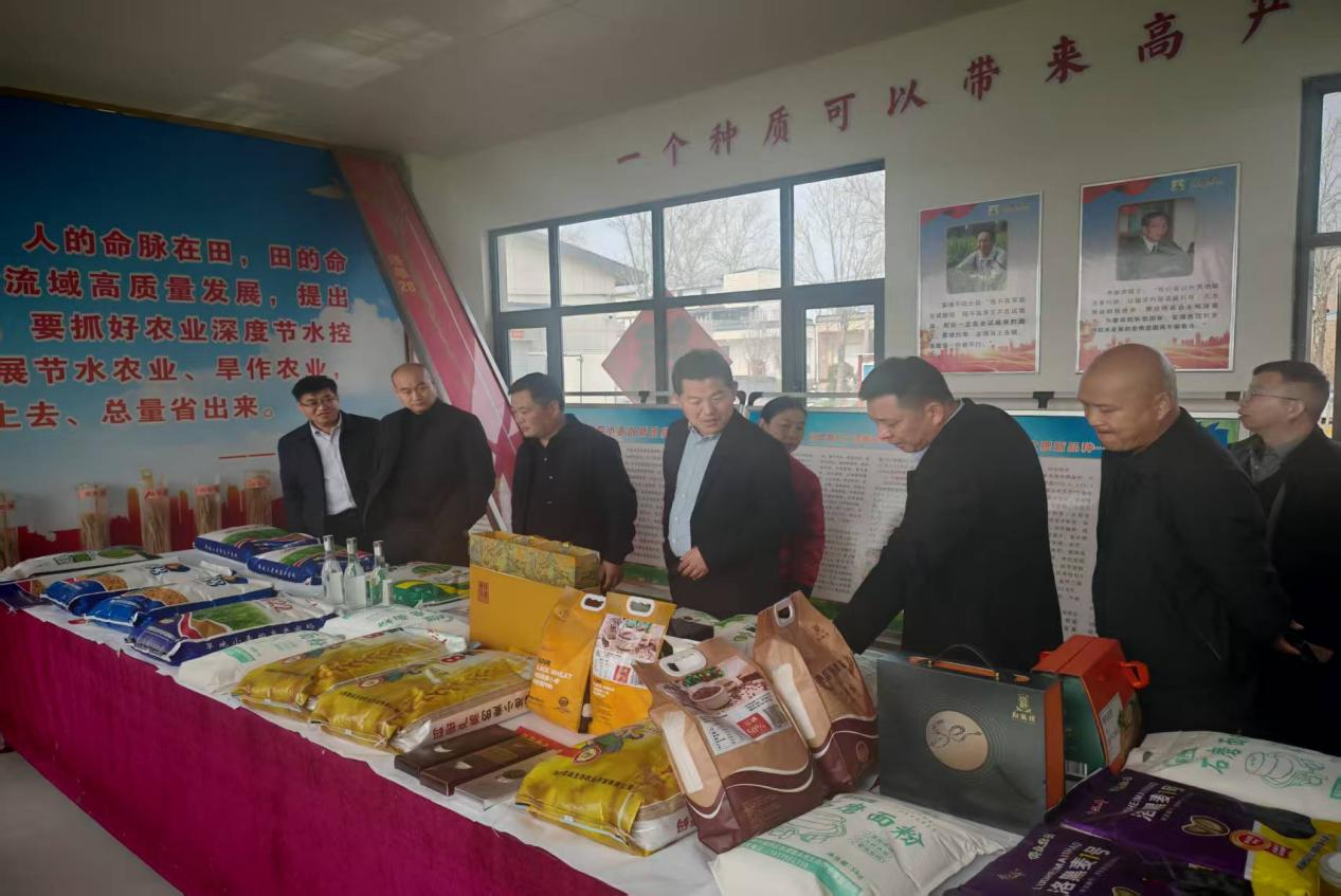 大马乡赴洛阳偃师区岳滩镇观摩学习“五清四建”和乡村振兴