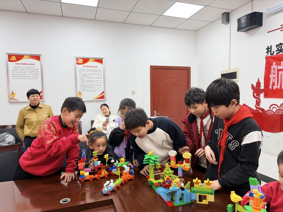 龙王办事处：乐高搭出春天，童趣感知自然