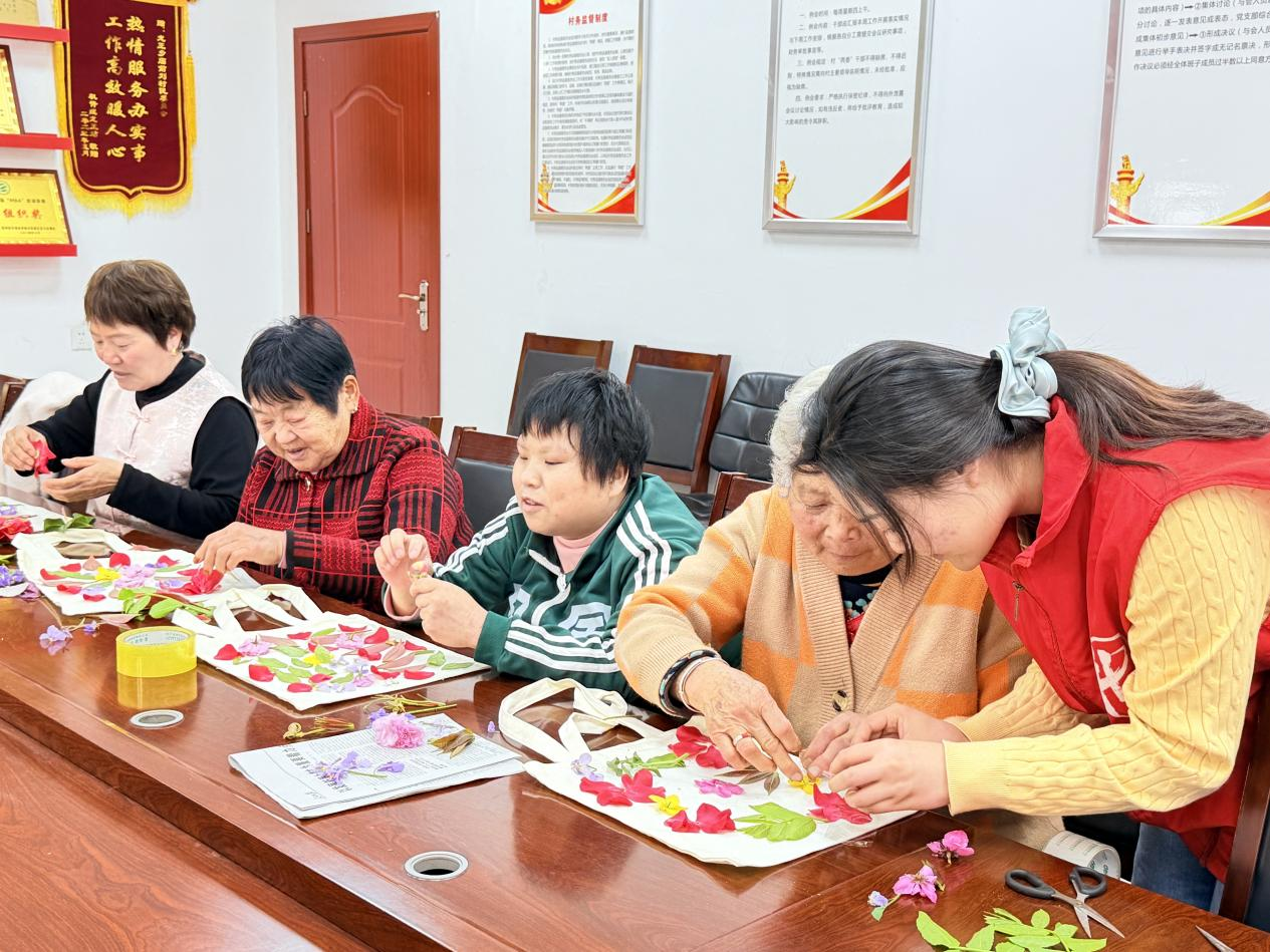 龙王办事处：敲出心情·染出色彩