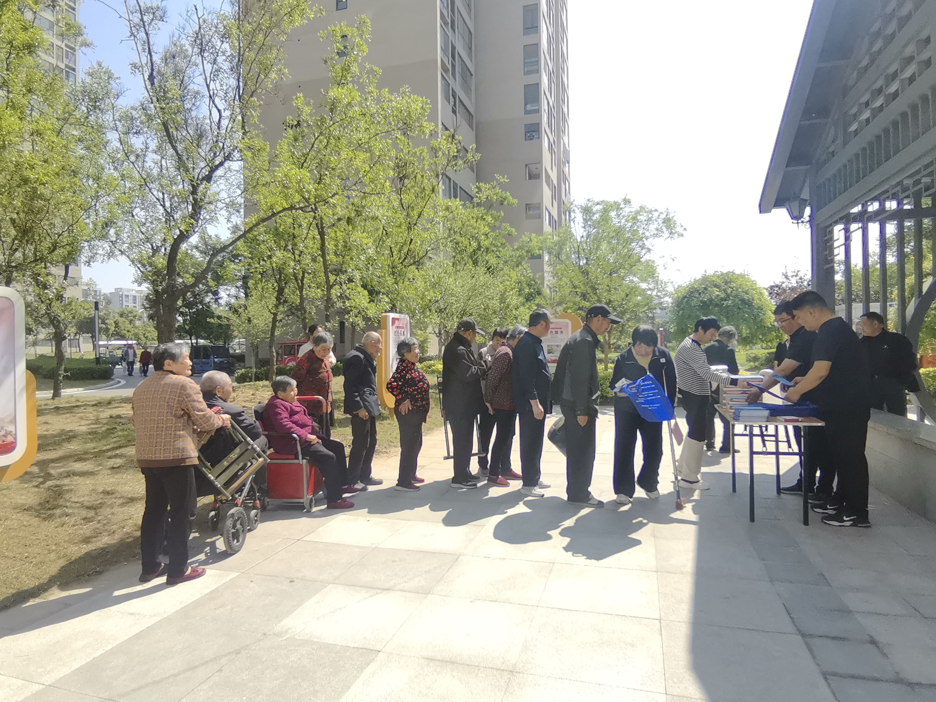 龙王办事处开展宗教政策法规集中宣传月活动 龙王办事处开展宗教政策法规集中宣传月活动