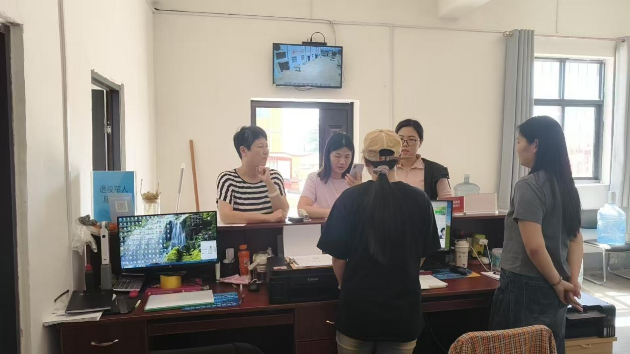 走访调研进社区 就业服务提质效 走访调研进社区 就业服务提质效