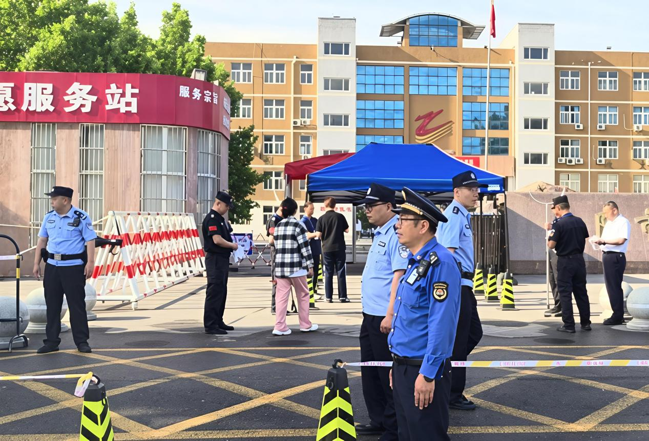 区城市管理局全力开展高考护考保障工作守护学子圆梦 区城市管理局全力开展高考护考保障工作守护学子圆梦