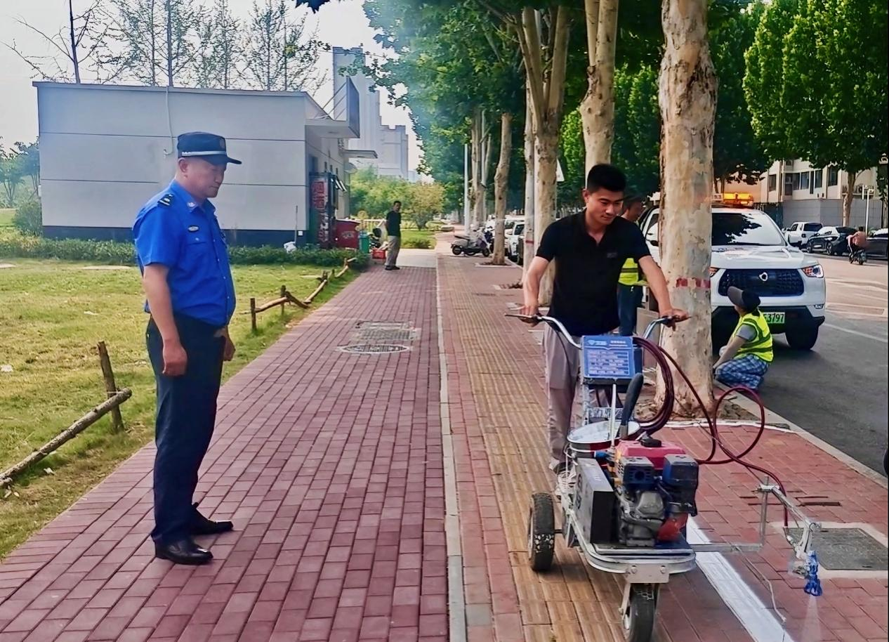 区城市管理局狠抓“一法一条例”落实规范城市停车秩序